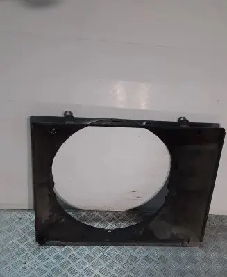 Mitsubishi Pajero Radiator cooling fan shroud