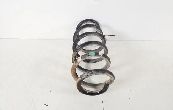 Toyota Avensis T270 Rear coil spring 48231-05500