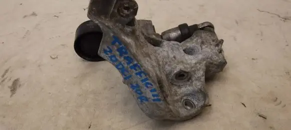 Renault Trafic III (X82) Generator/alternator bracket 