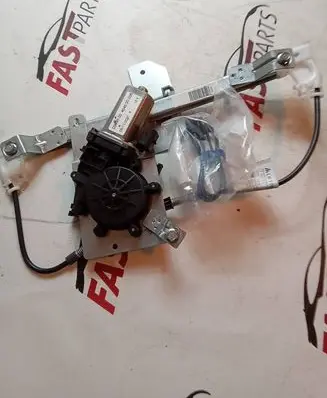 Rear door manual window regulator