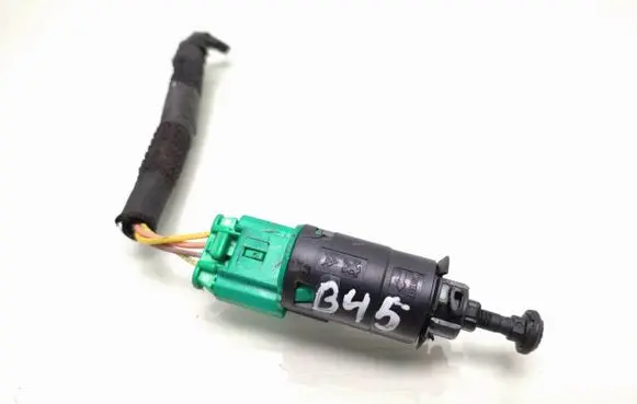 Peugeot 308 Brake pedal sensor switch 95835T02