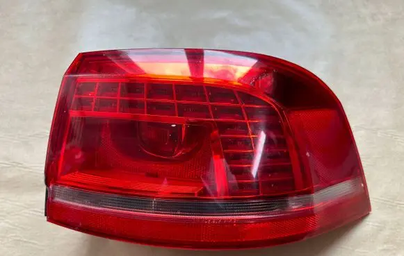 Volkswagen PASSAT B7 Rear/tail lights 3AF945310