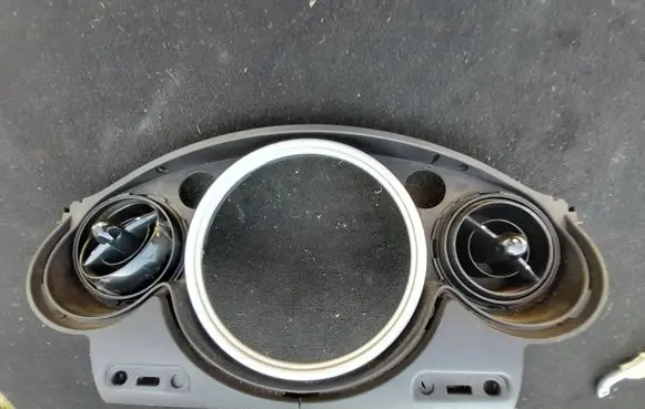 Mini One - Cooper R50 - 53 Dash center air vent grill 680088706
