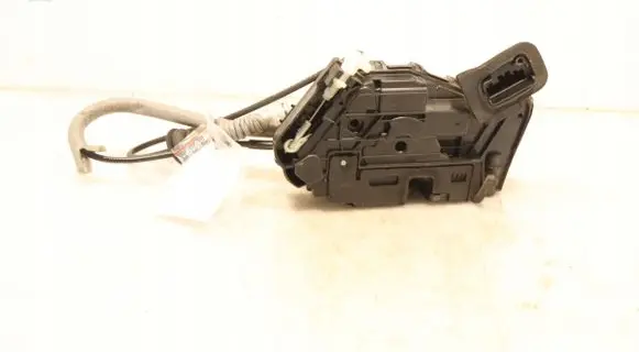 Skoda Fabia Mk3 (NJ) Front door lock