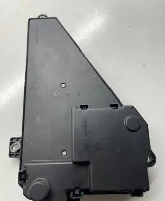 BMW 5 E60 E61 Fuse module 6906619