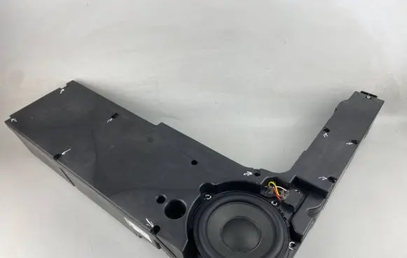 Skoda Superb B8 (3V) Subwoofer speaker 5E3035412