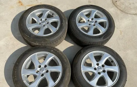 Volvo V40 Cross country R16 alloy rim 31317058