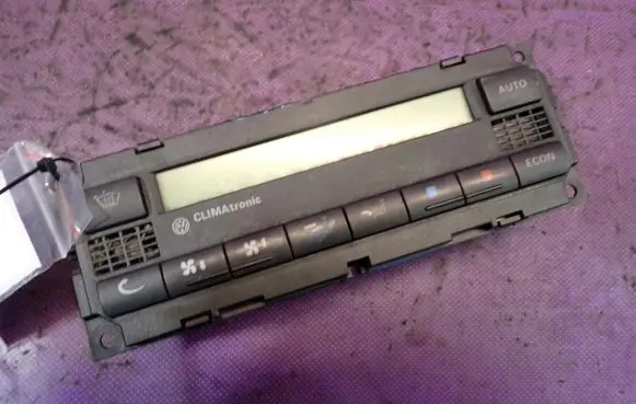 Volkswagen Golf IV Interior fan control switch 