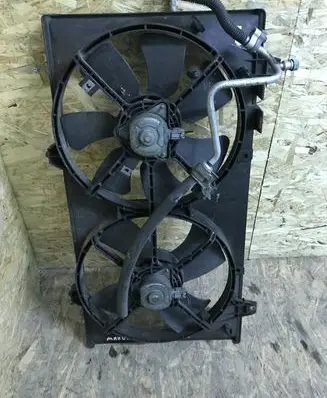 Mazda 6 Radiator cooling fan shroud