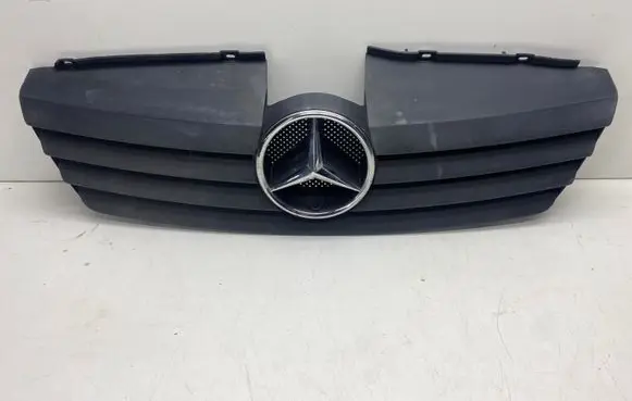 Mercedes-Benz Vaneo W414 Front bumper upper radiator grill A414880085
