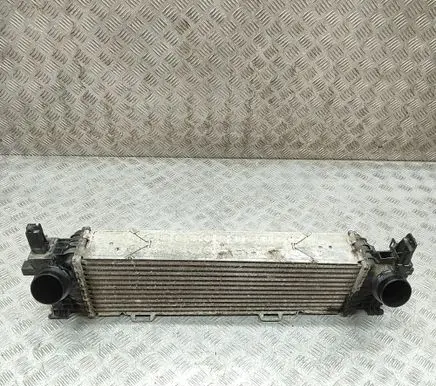 BMW X4 G02 Intercooler radiator 8582879 GZ768002