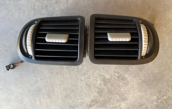 Porsche Cayenne (9PA) Dashboard side air vent grill/cover trim 7L5819703B