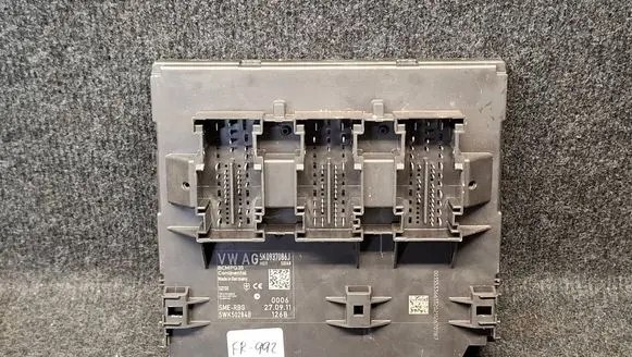 Volkswagen Tiguan Comfort/convenience module 5K0937086J