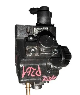 Renault Trafic III (X82) Fuel injection high pressure pump 167008960R