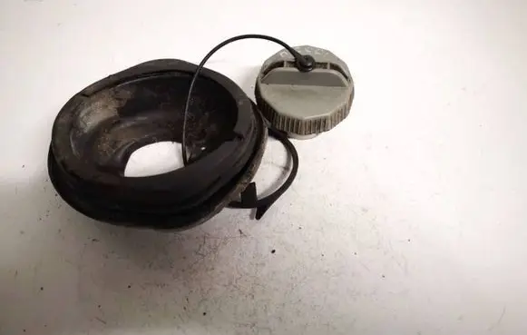 Mazda 3 I Fuel tank filler cap 