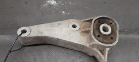 Opel Astra G Engine mount vacuum valve 