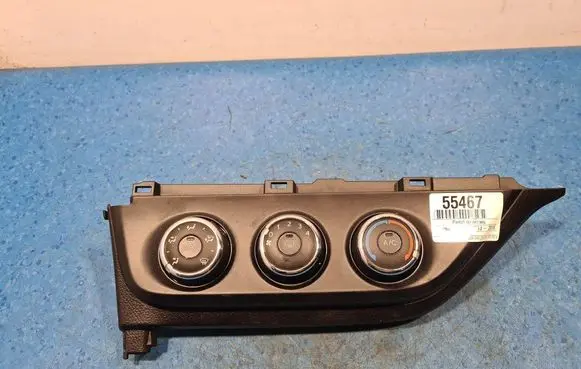 Toyota Corolla E10 Tailgate/trunk/boot open switch 55406-02480