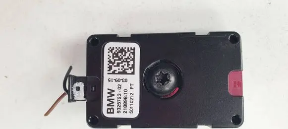 BMW 7 G11 G12 Aerial antenna amplifier 932572344 9325723