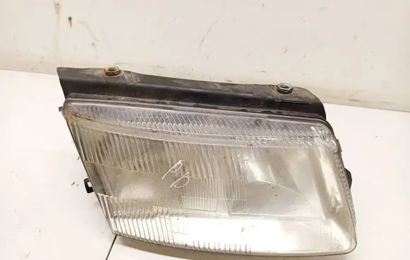 Volkswagen PASSAT B5 Headlight/headlamp 205079b
