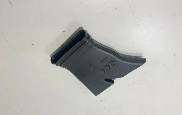 BMW X6 G06 Cabin air duct channel 7481848