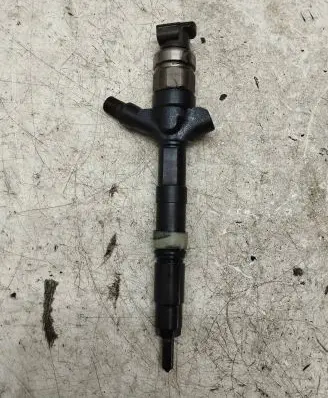 Fuel injector
