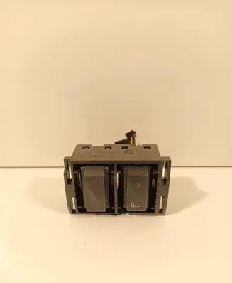 Renault Trafic III (X82) Windscreen/window heater switch 1259364X 48133M