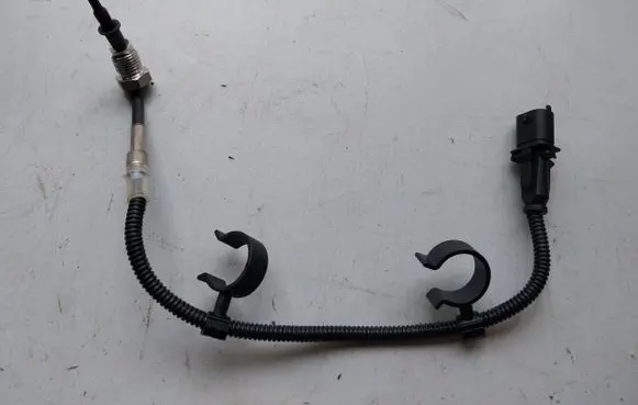 Iveco Daily 6th gen Exhaust gas temperature sensor 5801744618