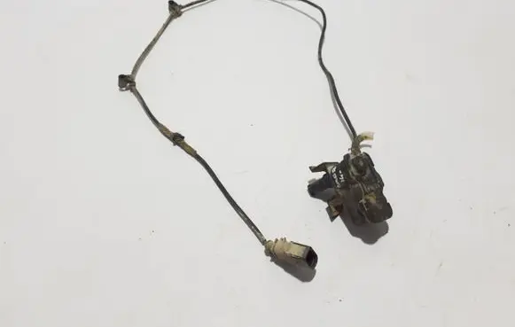 Fuel tank cap lock