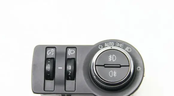 Chevrolet Cruze Light switch 13301764