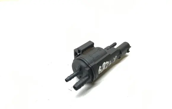 Mercedes-Benz C W203 Valve vacuum 0025401497