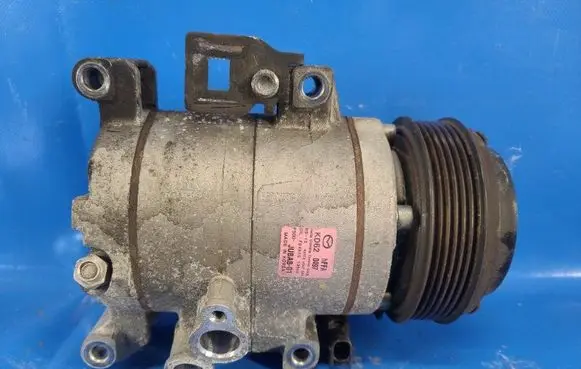 Mazda CX-5 Air conditioning (A/C) compressor (pump) KD6261450