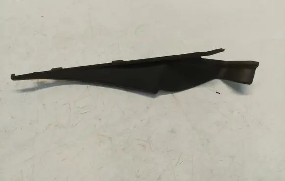 Renault Arkana Wiper trim 668621615R