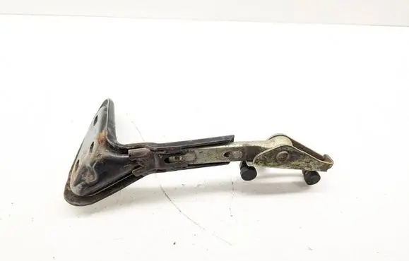 Mercedes-Benz Vito Viano W638 Sliding door lower roller guide/hinge A6387601647