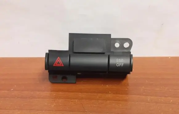 Chrysler 300 - 300C Hazard light switch 8554 04602418AH