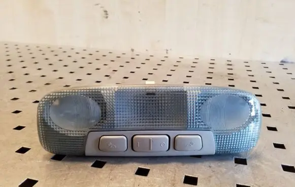 Ford Kuga I Rear seat light