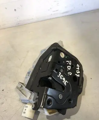 Audi A4 S4 B7 8E 8H Front door lock 8E1837016AA