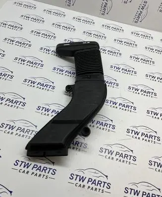 Mercedes-Benz CLS W257 Air intake duct part 2760902637