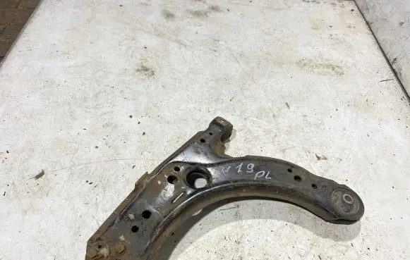 Volkswagen Golf IV Front lower control arm/wishbone