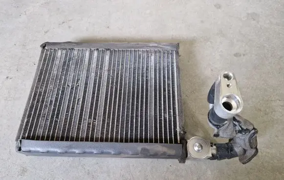 Mitsubishi L200 Air conditioning (A/C) radiator (interior) 