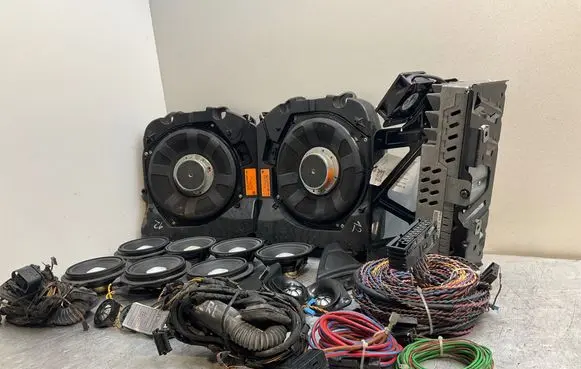 BMW 5 F10 F11 Audio system kit 9243496 9184795 9184794