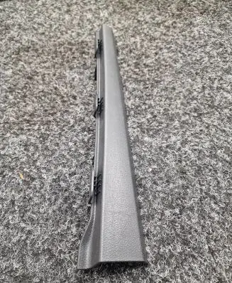 Porsche Macan (95B) (A) pillar trim 95B868240