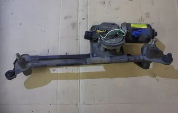 Hyundai Getz Front wiper linkage and motor