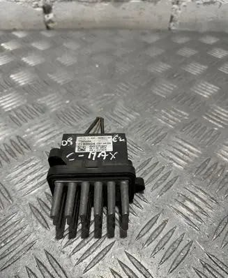 Ford C-MAX I Heater blower fan relay F011500028