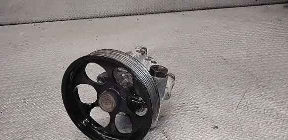 Renault Espace IV Power steering pump 7700426719