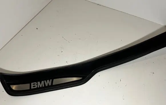 BMW 3 E90 E91 Other sill/pillar trim element 7060285