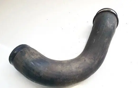 Volkswagen Tiguan Intercooler hose/pipe 