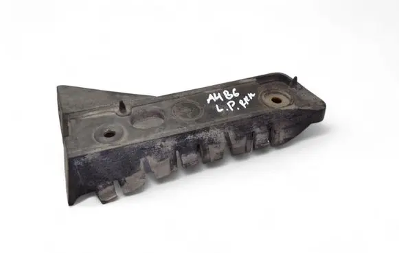 Audi A4 S4 B6 8E 8H Front bumper mounting bracket 8E0807284A