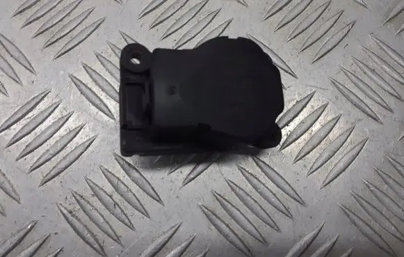 Mercedes-Benz Vaneo W414 A/C air flow flap actuator/motor A1688204242