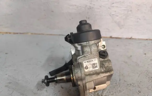 BMW 4 F32 F33 Fuel injection high pressure pump 0445010517 140919 7810696