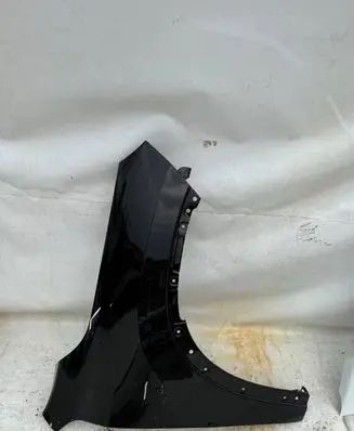 BMW X1 U11 Fender 